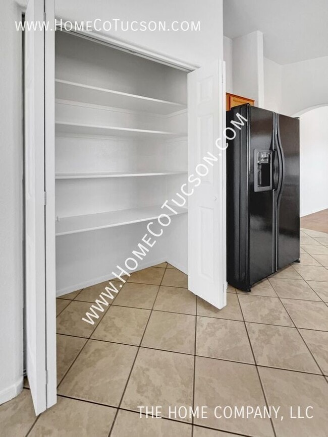 Building Photo - 7622 W August Moon Pl