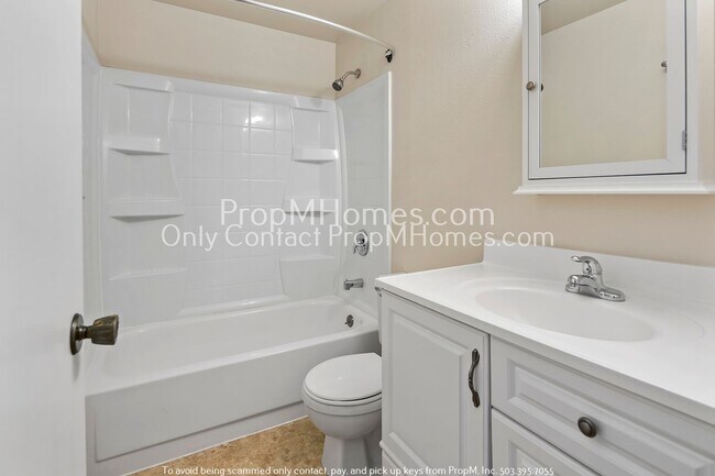 Building Photo - Discover Serenity in Montavilla's Hidden Gem!