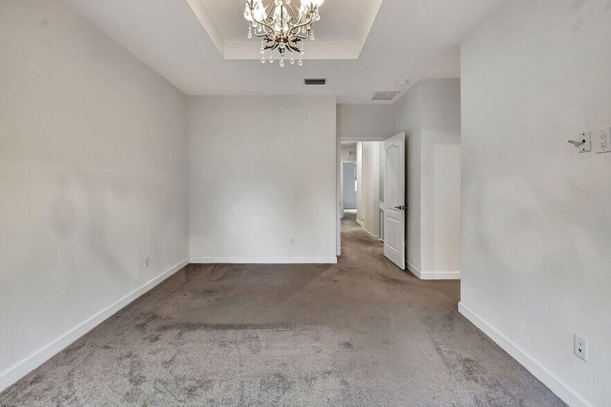Building Photo - 12994 Anthorne Ln