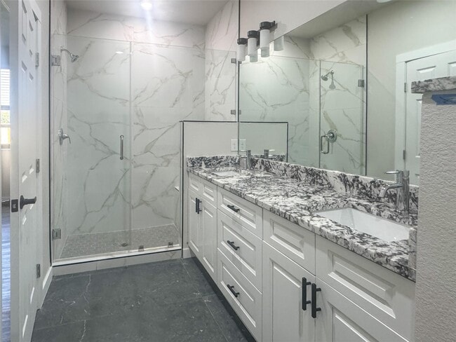 Building Photo - 530 Lucy Rd