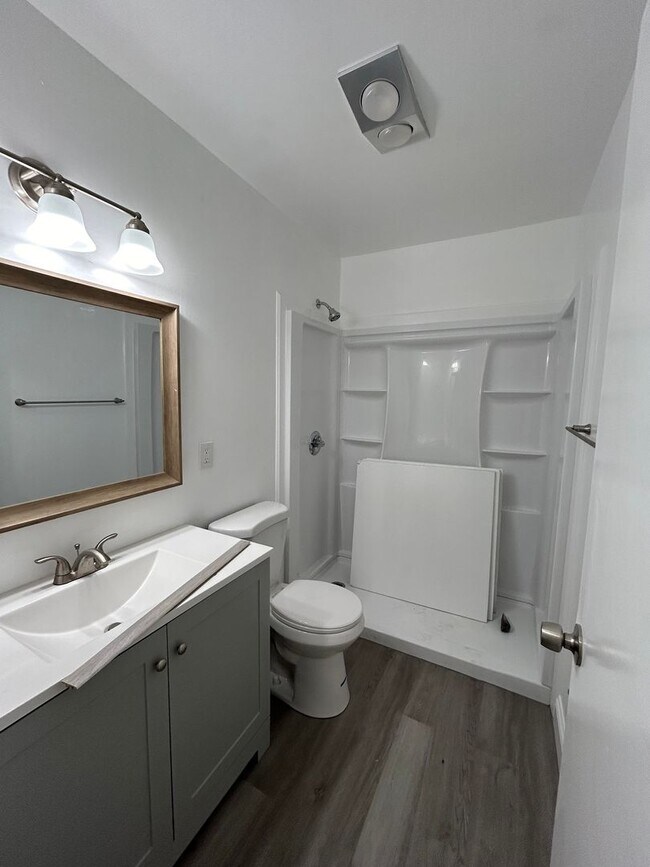 Building Photo - 3685 Tamarack Ave