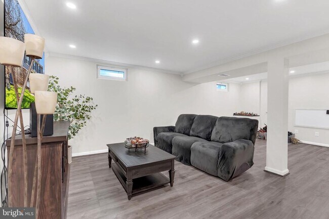 Building Photo - 8271 Raindrop Way