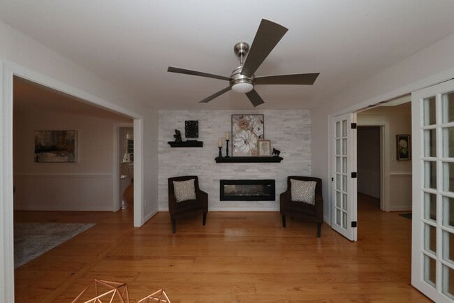 Building Photo - Luxury Kingsmill Treehouse Retreat | 7BR Custom Home with Private Suite