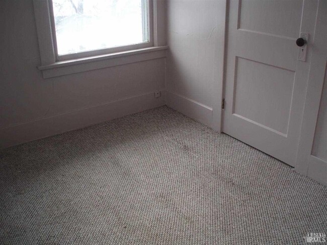 Building Photo - 1811 Tilden Ave