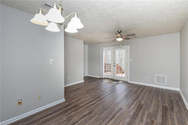 Building Photo - 1628 Angel Ct