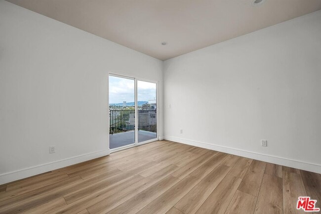 Building Photo - 4703 Saturn St