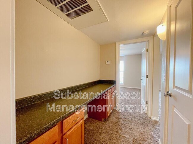 Building Photo - 1428 NW 27th St