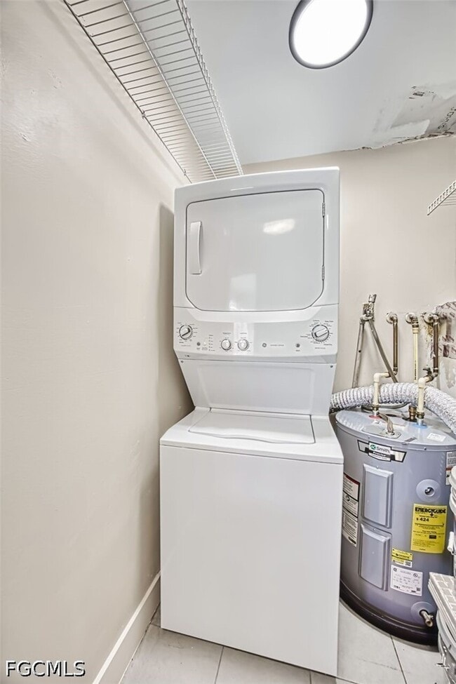 Building Photo - 5824 Algiers St