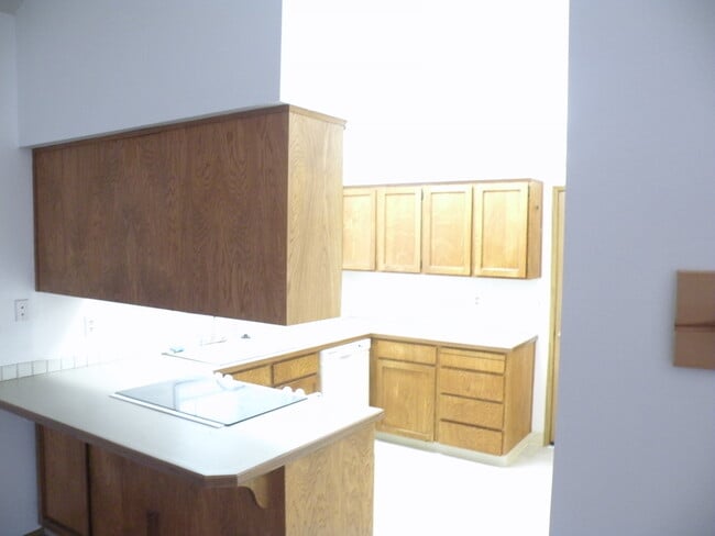 Building Photo - 15177 SW Barcelona Way