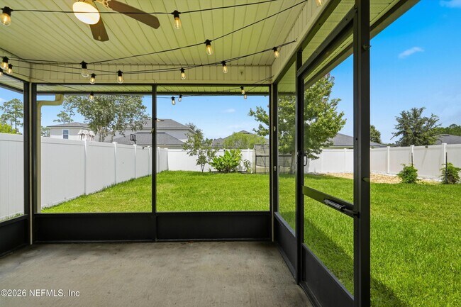Building Photo - 9847 Sailor Dr