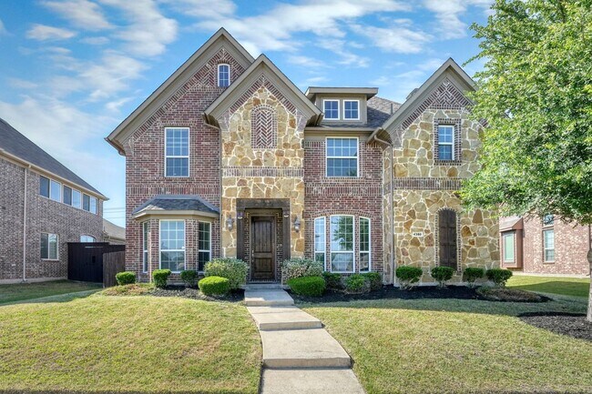 Primary Photo - Welcome to this beautiful 4-bedroom, 3.5-b...