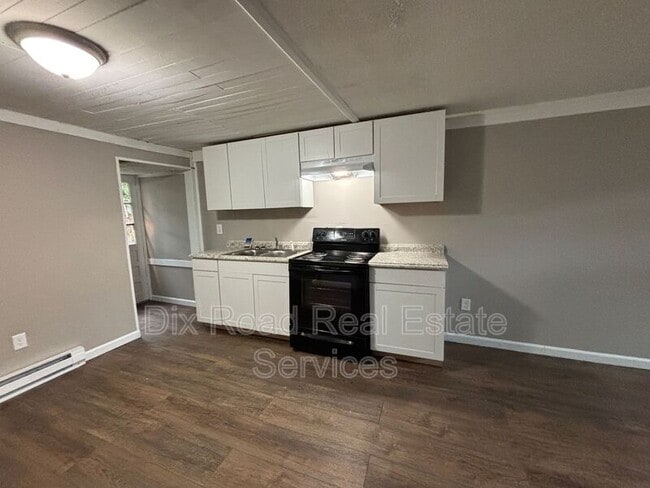 Building Photo - 3018 Tytus Ave