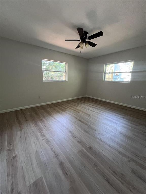 Building Photo - 1355 Lakeview Rd