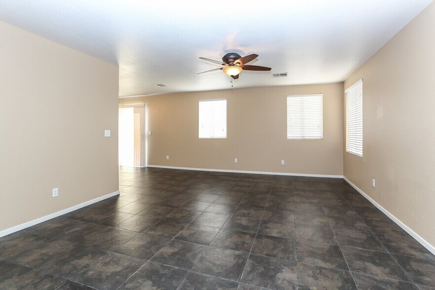 Building Photo - 5536 La Pelusa St