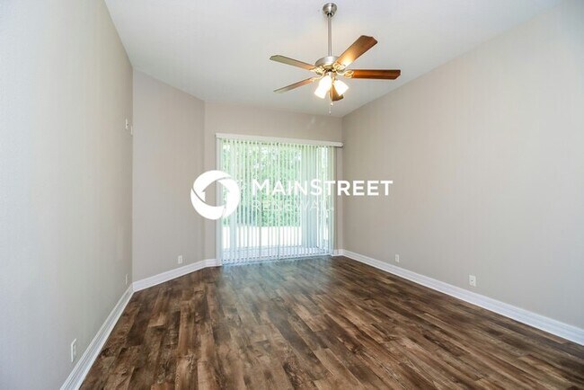 Building Photo - 3 Bedroom Pet-Friendly Home in Englewood, FL with Main Street Renewal