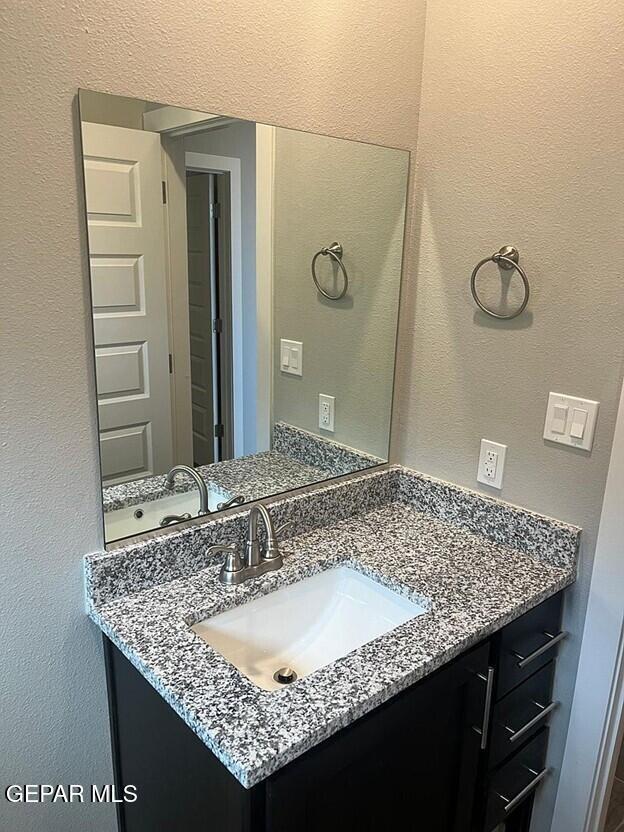 Building Photo - 13836 Paseo Sereno Dr