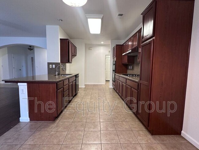Building Photo - 5235 W Nellis Ct