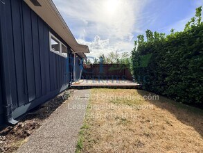 Building Photo - Beautiful Charming 2 bedroom house in Nort...