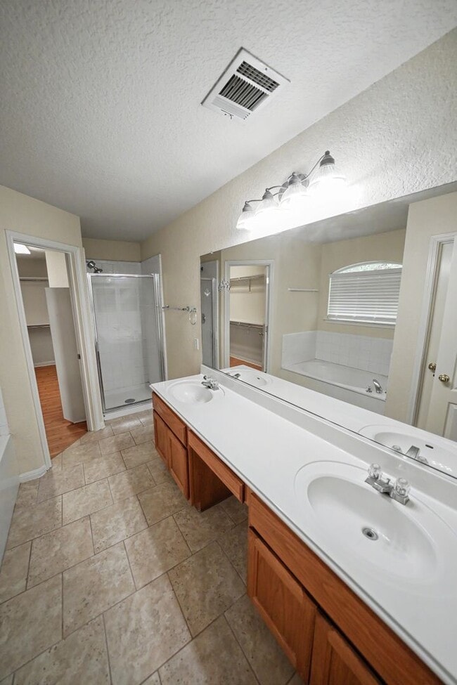 Building Photo - Spacious 3-Bedroom Home in Jonas Woods with Community Pool & Park Access - Realtor Commission: $500