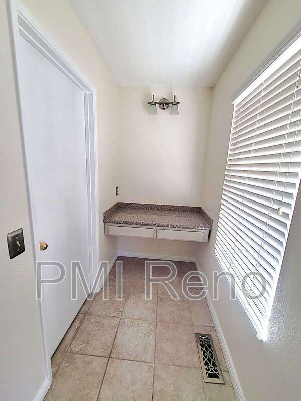 Building Photo - 6403 Meadow Country Dr