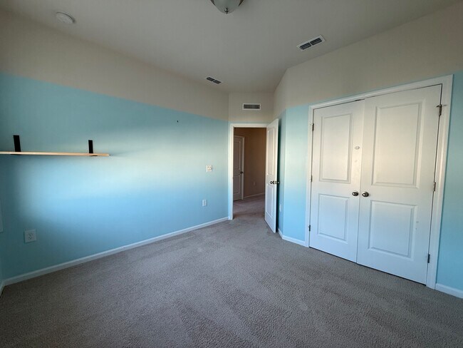 Building Photo - 2246 Red Knot Ln