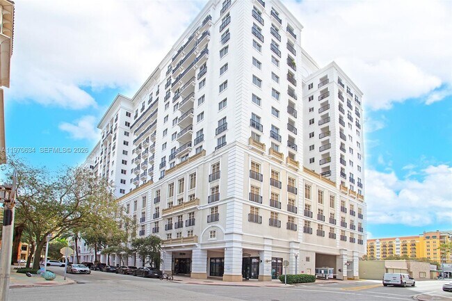 Building Photo - 10 Aragon Ave