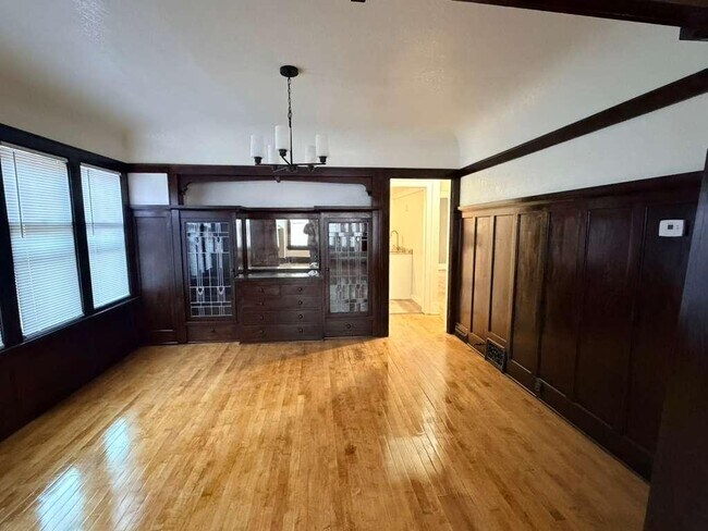 Building Photo - 2213 N 57th St