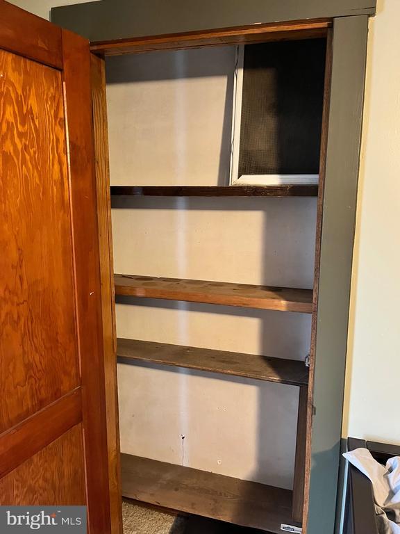 Building Photo - 196 Church St