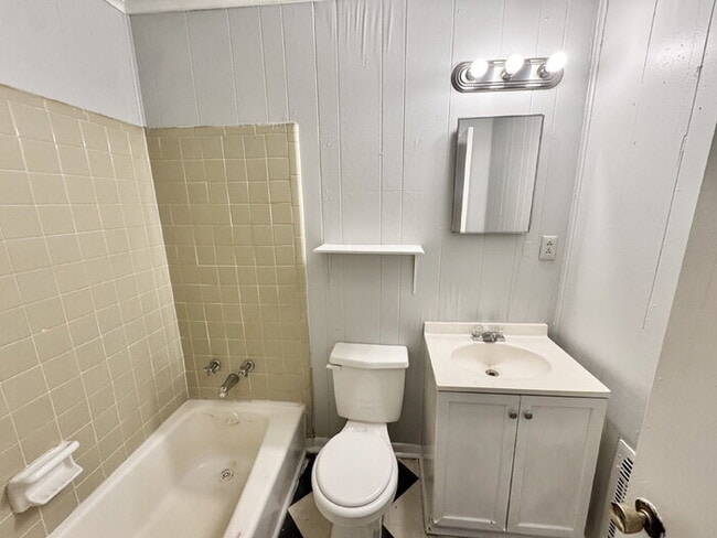 Building Photo - 3350 Hardin Ave