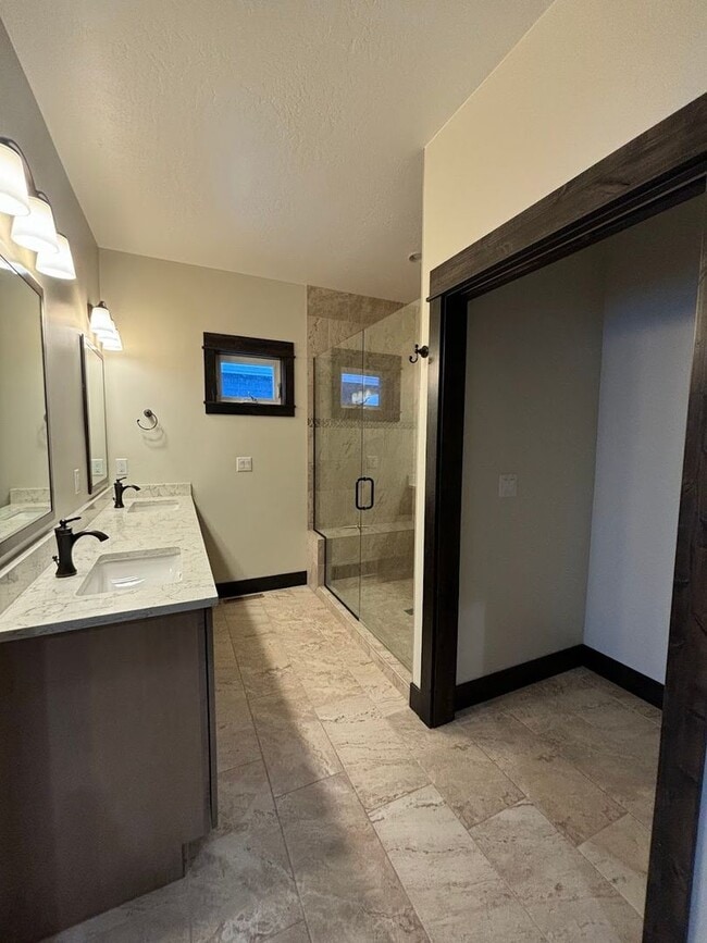 Building Photo - Stunning 4-bedroom, 3-bathroom home in The Ranch Club