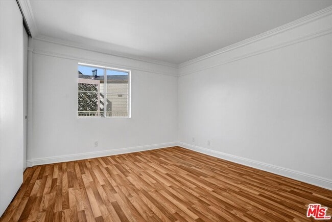 Building Photo - 645 Chestnut Ave