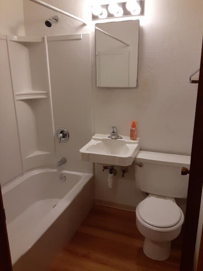 Rozelle 212 W 3rd St Port Angeles WA 98362 Apartment Finder