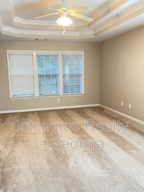 Building Photo - 585 Gran Heritage Way