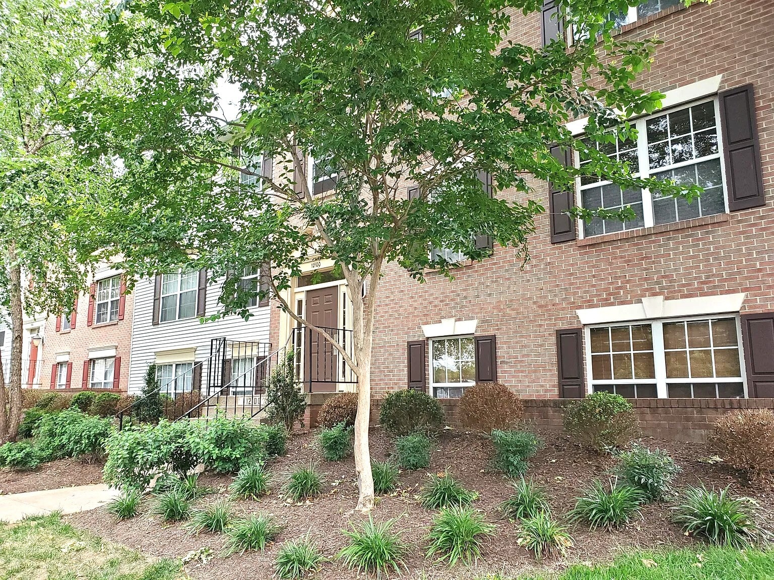 Building Photo - 12100 Greenway Ct