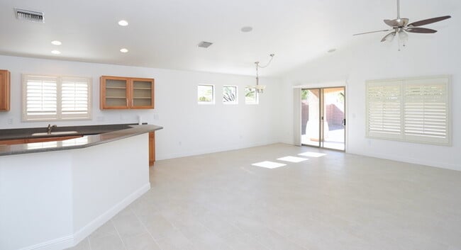 Building Photo - 3 bedroom 2 bathroom in Vail School District