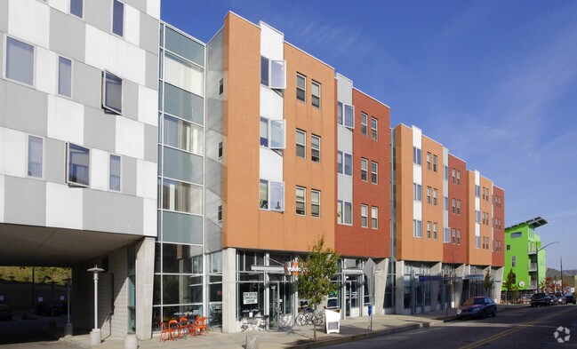 Primary Photo - Fairmont Apartments