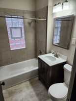 Building Photo - 17 Meriden St