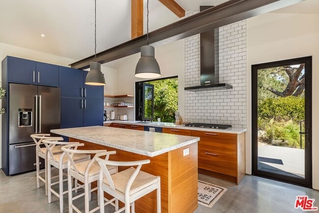 Building Photo - 28036 Sea Ln Dr