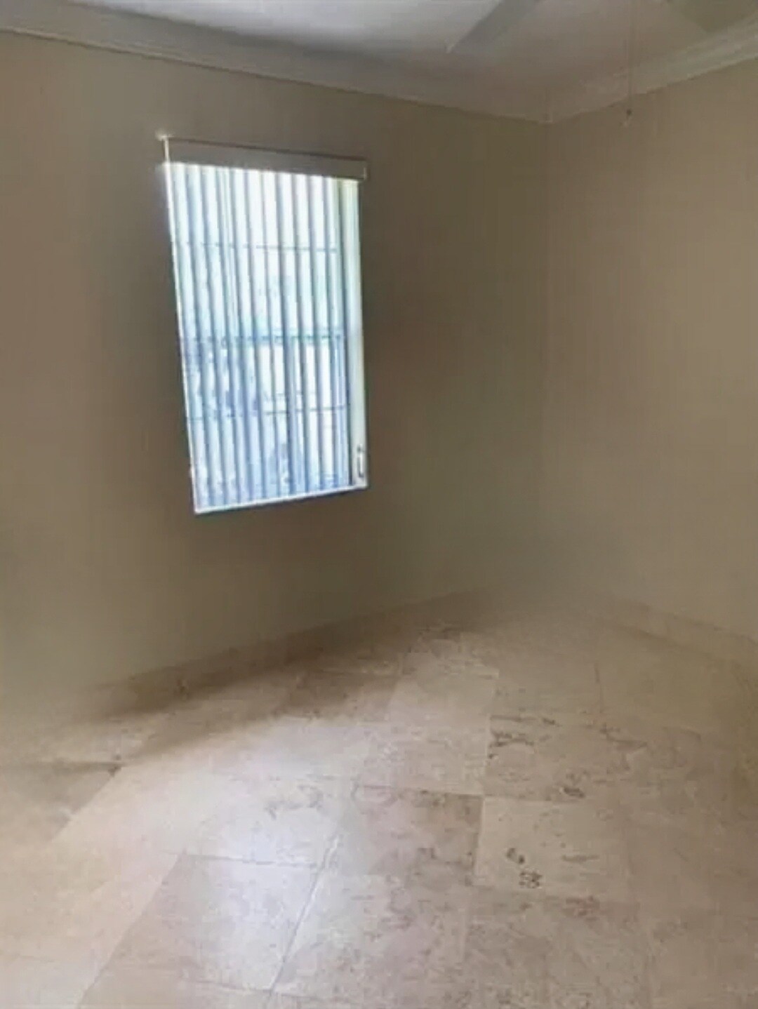 Large Bedroom - 15286 74th St N