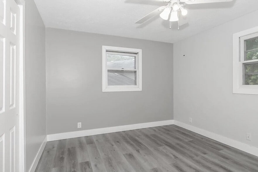 Building Photo - 707 Chester Dr