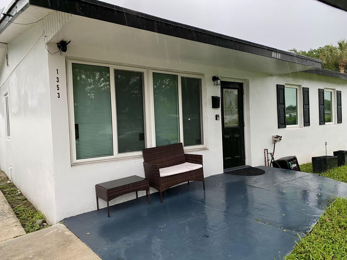 Building Photo - 1353 9th St