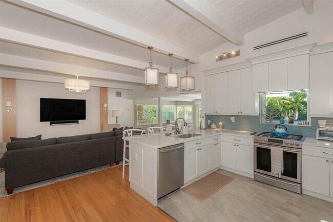 Building Photo - 1936 Harbour Inlet Dr