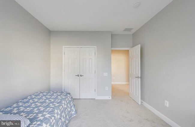 Building Photo - 2400 Brookmoor Ln