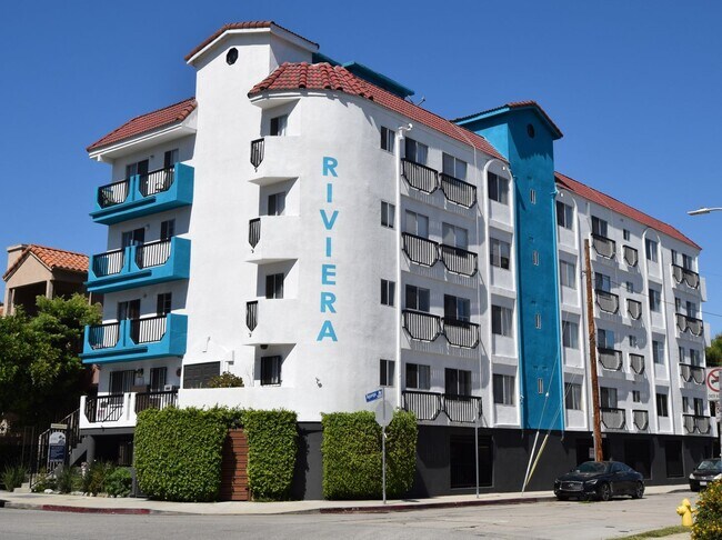 Building Photo - 5002