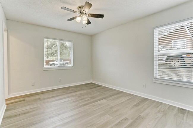 Building Photo - 5205 Palo Blanco Ln