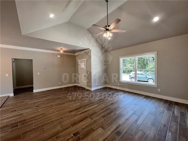 Building Photo - 20 Dirleton Dr