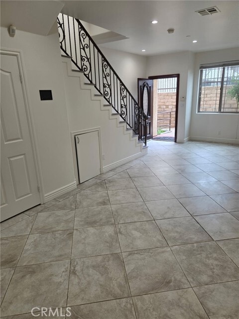 Building Photo - 10220 Samoa Ave