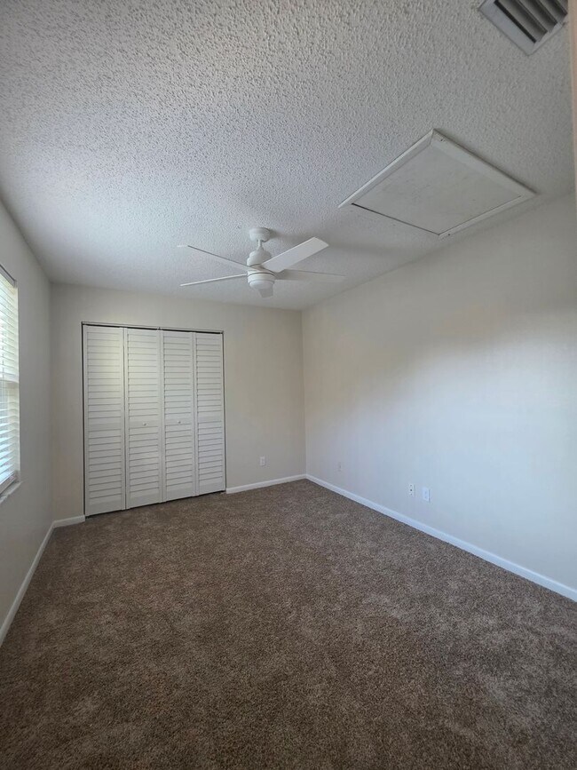 Building Photo - 2 Bedroom 1 Bath In Ormond Beach
