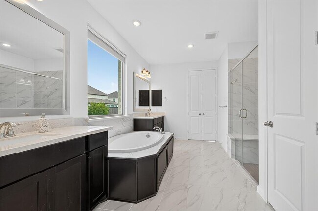 Building Photo - 21206 Rabbitbrush Ct