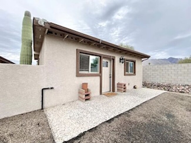 Building Photo - FURNISHED CASITA IN NORTHWEST TUCSON